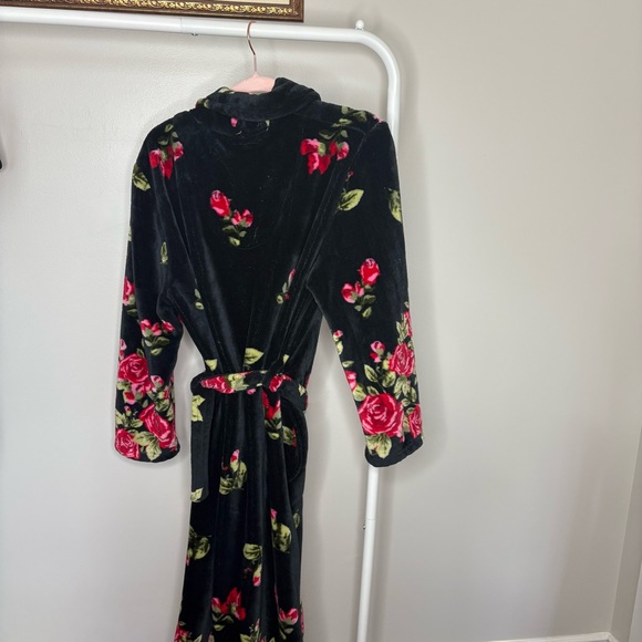 Vintage Noire Jasmine Rose Plush Floral Black Women's Robe M - Picture 5 of 7